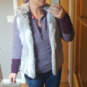 ⭐ABERCROMBIE FAUX FUR VEST ⭐